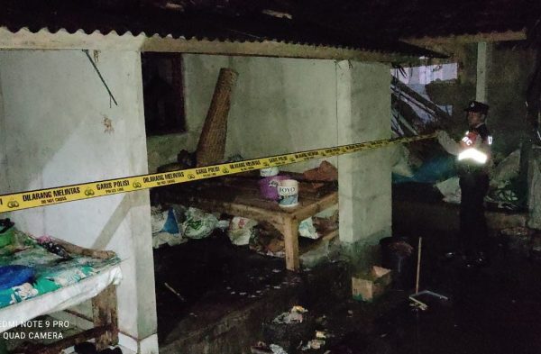 Bangunan dapur di Br. Bonjaka, Desa Sebatu, Kecamatan Tegallalang, Kabupaten Gianyar, Bali, pada Rabu (15/3/2023) malam, terbakar