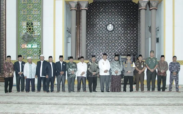 Pemkab Asahan menggelar tabligh akbar dan zikir bersama di Masjid Agung H. Achmad Bakrie Kisaran, Kamis (16/3/2023).