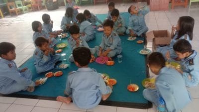 POMG TKN Pembina Rangkasbitung menggelar makan bersama menyambut Ramadhan 1444 H di Gedung Serbaguna TKN Pembina, Pasir Tariti, Rangkasbitung Barat, Kecamatan Rangkasbitung, Kabupaten Lebak, Banten, Selasa (21/3/2023).