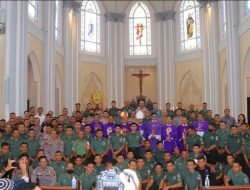 Umat Katolik TNI-Polri Gelar Perayaan Ekaristi di Katedral Sintang