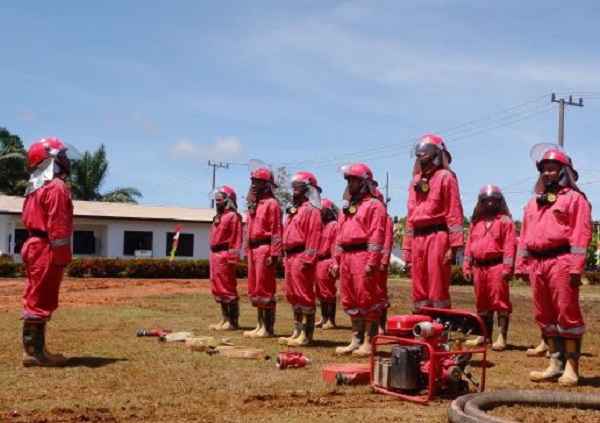 Tim Pemadam Kebakaran Perusahaan Kelapa Sawit