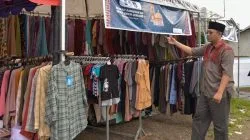 Gubernur NTB, Dr. H. Zulkieflimansyah, saat membuka Ramadhan Fair di Desa Pringgarata, Lombok Tengah, Ahad (9/4/2023)