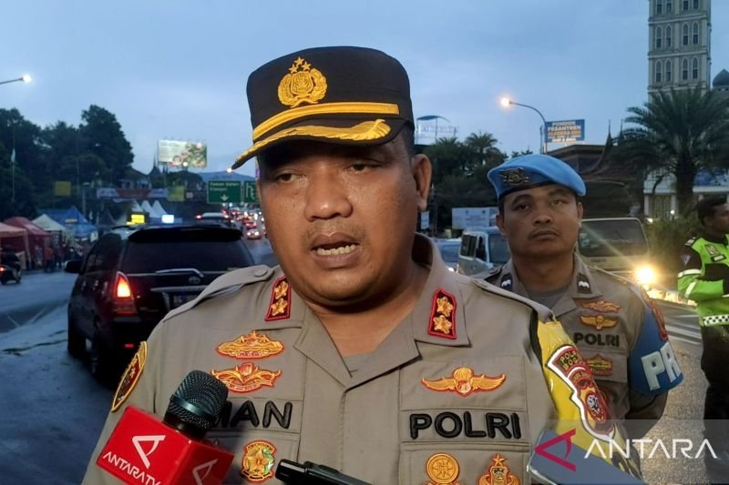 Puncak Macet Lagi, Polisi Terapkan "One Way" Ke Arah Jakarta