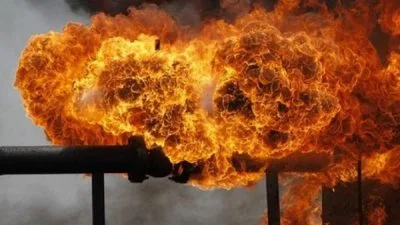 Pertamina Inventarisasi Dampak Ledakan Kilang Minyak Dumai