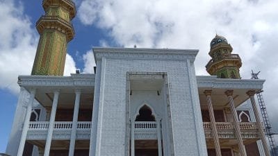 Pemudik Jadikan Masjid Al-Aqsha Sentani-Papua Untuk Tempat Transit