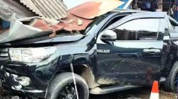 Mobil Dinas Bupati Kuningan, Acep Purnama mengalami kecelakaan menabrak sepeda motor, Senin (3/4/2023)