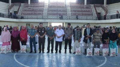 Jelang Idul Fitri, Pemkab Asahan Bagikan Beras kepada 1.000 Dhuafa