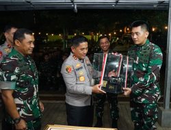 Buktikan Semakin Solid TNI dan Polri Kunjungi Yonif Mekanis 201/Jaya Yudha