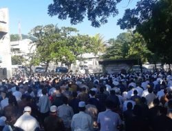Ribuan Umat Islam Kota Jayapura Shalat Id di Halaman Parkir Universitas Cendrawasih