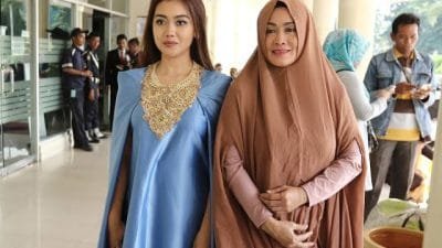 Ibunda Mendiang Julia Perez Ditabrak Pemotor Hingga Geger Otak