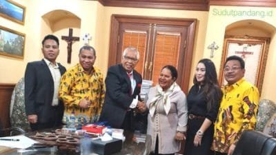 OC Kaligis Roy Rening