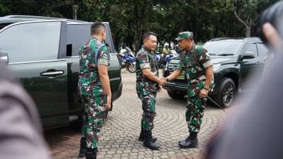 Pangdam Jaya Sambut KASAD Monitor Pengamanan Aksi Unjuk Rasa Pada Mayday