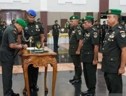 Pangdam Jaya Pimpin Sertijab dan Wisuda Purnawira Pamen Kodam Jaya