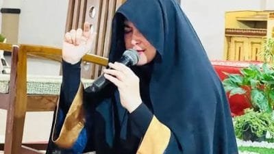 Umi Yuni Istri Almarhum Ustaz Arifin Ilham