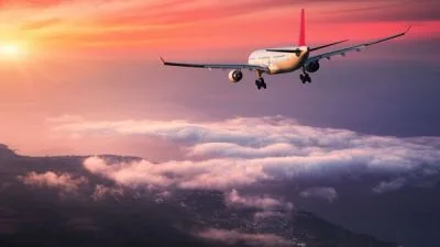 Melihat Pesawat Terbang Bersama Cucu