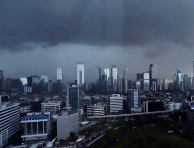 Prakiraan cuaca BMKG di Jakarta hujan