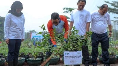 Heru saat menghadiri kegiatan "Gerakan Jumat Menanam" di lahan Wisma Salesian Don Bosco, Sunter, Jakarta Utara, Jumat (16/6/2023).