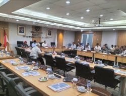 Anggota DPRD Kritik Bus TransJakarta dan Jaklingko