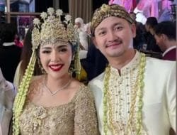 Angga Wijaya Ungkap Alasan Pakai Dollar dalam Mahar Pernikahannya