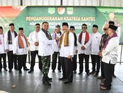 Pangdam Jaya Mayjen TNI Mohamad Hasan Dianugerahi Ksatria Santri