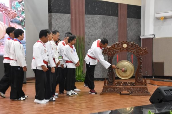 Pangdam Jaya Mayjen TNI Mohamad Hasan membuka Musyawarah Nasional Luar Biasa (Munaslub) Perguruan Pencaksilat Beladiri Tangan Kosong Merpati Putih 2023.