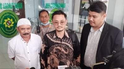 Opie Kumis Datangi PN Jaktim