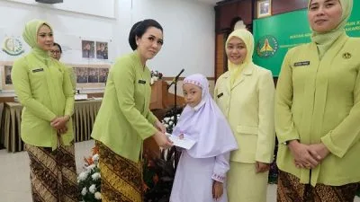 IAD Jaktim santunan peduli