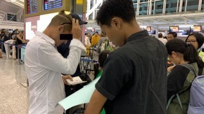 Rudenim Denpasar mendeportasi terpidana kasus penipuan berinisial RNC (54) WNA asal Australia pada Senin (17/7/2023) malam.