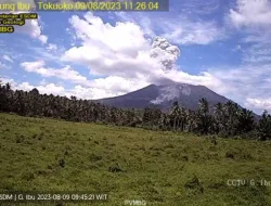 Tinggi Kolom 1.000 Meter, Gunung Ibu di Maluku Utara Meletus