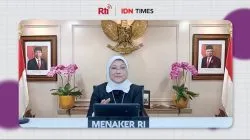 Menaker Ida Fauziyah saat menyampaikan keynote speech secara daring pada Workshop Kesehatan Mental bagi PMI di Taiwan yang digelar IDN Times dan RTI, Minggu, 13 Agustus 2023.