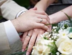 Pernikahan Beda Usia 25 Tahun di Sambas Bikin Heboh, Begini Kisahnya