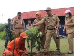Jakbar Fokuskan Penanaman Pohon di Area Kusus