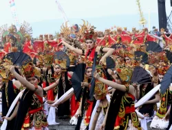 Tari Kolosal “Gandrung Sewu” Pintu Masuk Wisata Banyuwangi “Go International”