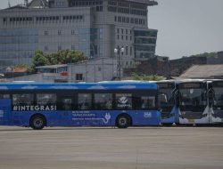 Ada Demo Jelang Putusan MK Batas Usia Capres-cawapres, Berikut Penyesuaian Bus Transjakarta