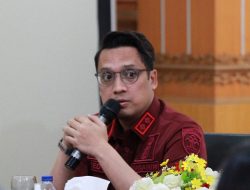 Penjelasan Imigrasi Denpasar soal Bule Viral Telanjang Meditasi di Depan Pelinggih Pura