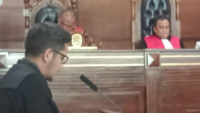 JPU Ari Sulton Abdullah, SH, membacakan dakwaan kasus dugaan pemalsuan sertipikat tanah dengan terdakwa H. Aspas Bin H. Abdul Majid di Pengadilan Negeri (PN) Jakarta Utara, Selasa (10/10/2023).