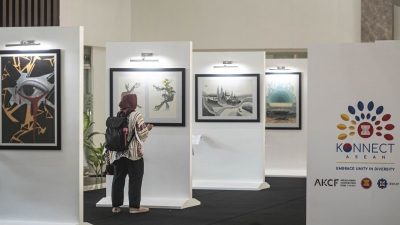 Rayakan 20 Tahun Diplomasi Budaya Republik Korea, ASEAN Gallery Jakarta Terima Donasi 15 Karya Seni