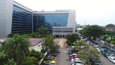 Sidak ke Bandara Kertajati, Kemnaker Pulangkan 32 Pekerja Migran Tak Prosedural