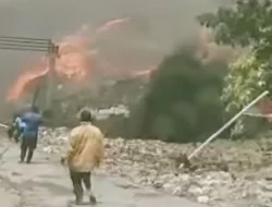 TPA Sampah Jalupang-Karawang Terbakar, Terus Ditangani BPBD