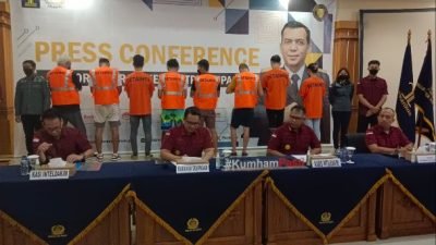 Kantor Imigrasi Kelas l TPI Denpasar berhasil mengamankan delapan Warga Negara Asing (WNA) asal Uzbekistan yang diketahui telah melebihi izin tinggal atau overstay, Jumat (27/10/2023).