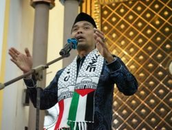 Ustaz Abdul Somad Beri Tausiah di Mesjid Agung Ahmad Bakrie Kisaran