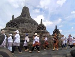 Doa Perdamaian Bagi Palestina Digelar Umat Budhha di Candi Borobudur