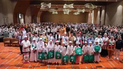 Untuk Keselamatan Palestina, Doa Bersama Dipanjatkan 1.000 Anak Yatim di Palembang