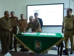 Pemkab Asahan dengan Bawaslu Teken NPHD 2024