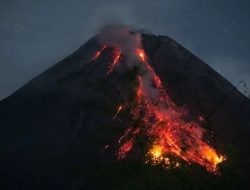 Awan Panas Guguran Diluncurkan Gunung Merapi Secara Beruntun