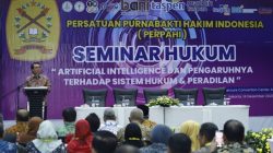 Ketua Mahkamah Agung (MA) RI Prof. Dr. H. Muhammad Syarifuddin S.H., M.H., saat menjadi keynote speaker Seminar Hukum Persatuan Purnabakti Hakim Indonesia (Perpahi) bertajuk "Artificial Intelligence ( AI ) dan Pengaruhnya Terhadap Sistem Hukum dan Peradilan" di Ancol Jakarta, Kamis (14/12/2023).