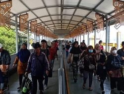 Pelabuhan Bakauheni Dipadati Ribuan Penumpang Menuju Pelabuhan Merak