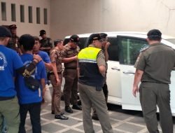 Juru Sita PN Jakarta Pusat Eksekusi Hunian Mewah di Menteng