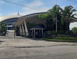 Sejarah Gereja Bethany Surabaya, Awal Persekutuan Doa Menjadi Terbesar di Se-Asia Tenggara
