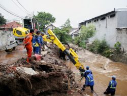 Camat dan Lurah Jakarta Dihimbau Antisipasi Bencana Longsor